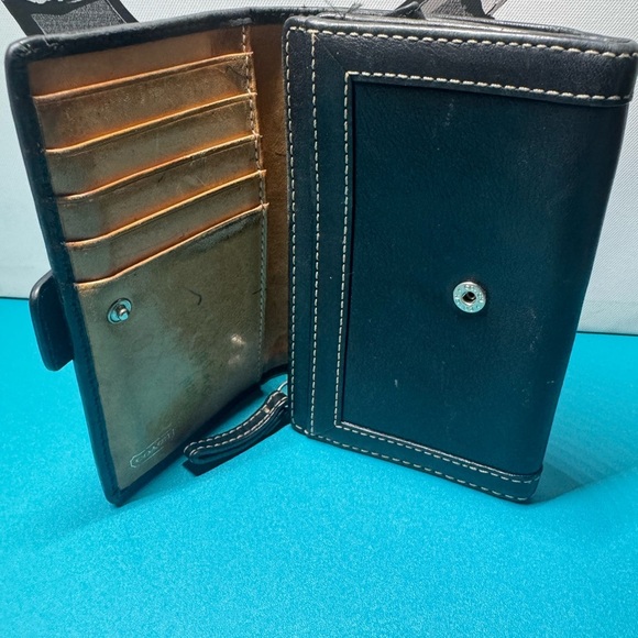 Coach Black Buckle Wallet - Picture 3 of 10